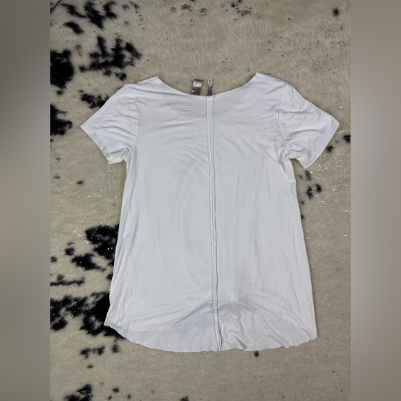 BKE Core Women’s White Flowy Tie Short Sleeve Raw Hem Shirt Blouse Size Medium - Picture 5 of 5